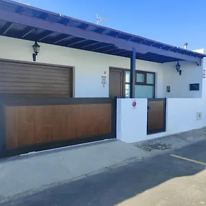 Casa De Leon. Barbacoa Y Garaje Privado. Playa Honda (Lanzarote)