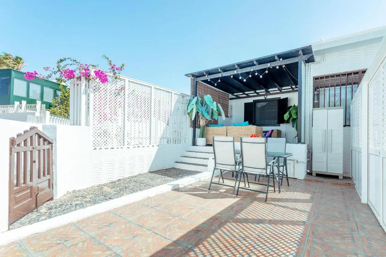 Summer Dreams Beach House Villa Playa Honda  0*, Playa Honda (Lanzarote)